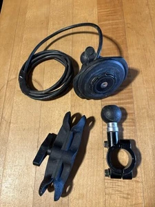 Chargeur sans fil étanche Quad Lock 12V-24V avec support moto anti-vbration - Photo 1 sur 5