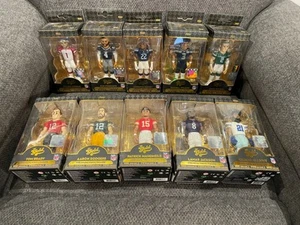 HUGE LOT OF 10 FUNKO POP GOLD NFL NEW IN BOX MAHOMES TOM BRADY LAMAR JACKSON DAK - Picture 1 of 8