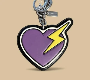 Charm o portachiavi Coach cuore e bullone tono argento viola nero giallo nuovo con etichette - Foto 1 di 8
