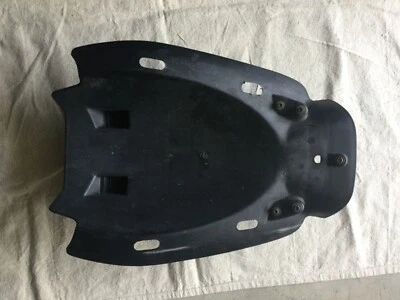 Carenagem sob a cauda Ducati ST2 ST3 ST4 ST4S FABRICANTE DE EQUIPAMENTO ORIGINAL. - Imagem 1 de 4