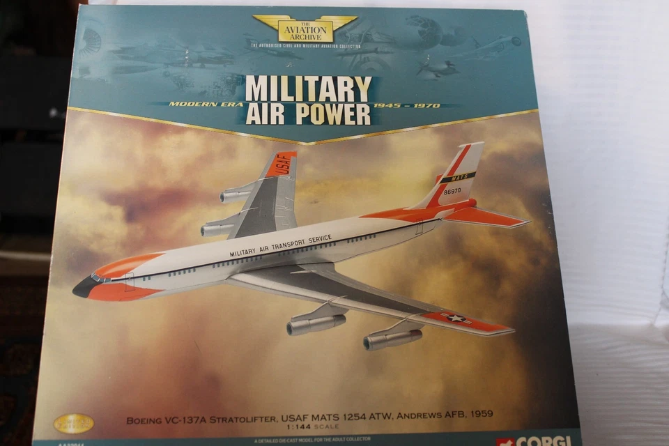 Avión Stratolifter escala 1/144 Corgi, Boeing VC-137A modelo fundido a presión BN caja abierta Foto 1 de 3