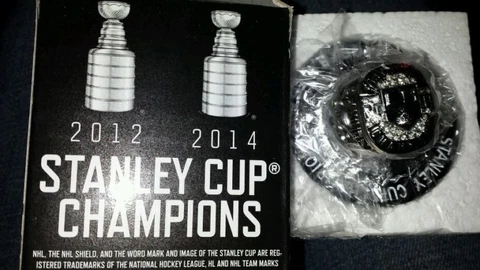 2013-14 FOX LOS ANGELES KINGS 2014 STANLEY CUP CHAMPIONS REPLICA RING MIB SGA Cover
