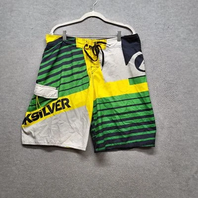 Traje de baño Quiksilver para hombre 36 pantalones cortos amarillos a rayas logotipo texto cifrado serie Foto 1 de 4