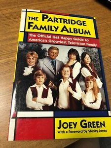 USED 1994 THE PARTRIDGE FAMILY ALBUM SOFTCOVER BOOK OFFICIAL GUIDE DAVID CASSIDY - Picture 1 of 12