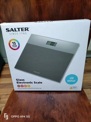 Báscula de baño electrónica de vidrio Salter 9206 SVSV3R - plateada Foto 1 de 4