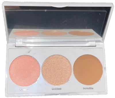REALHER~ULTIMATE GLOW GETTER CHEEK TRIO~BLUSH HIGHLIGHT CONTOUR~3 IN ONE - Image 1 of 3