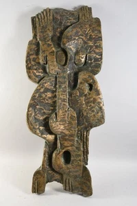 C10F12- Escalador Persona Relieve Bronce - Imagen 1 de 12