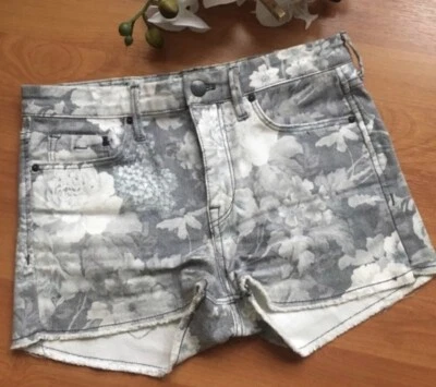 Pantalones cortos de jean H&M florales pequeños grises Foto 1 de 4