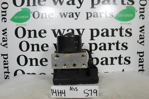 P04721427AK Chrysler Voyager 2000-2003 ABS Pump Control OEM Module 579 14H4 - Picture 1 of 10