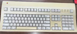 APPLE EXTENDED KEYBOARD II FOR MACINTOSH - UNTESTED/ CLEANED/ NO CORDS!! VINTAGE - Picture 1 of 2