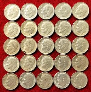 Lot of 25 Circulated Uncertified 1964P Roosevelt Dimes 90% Silver Estate Find S1 - Picture 1 of 12