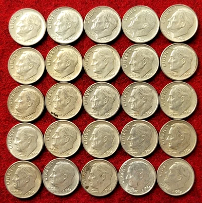Lot of 25 Circulated Uncertified 1964P Roosevelt Dimes 90% Silver Estate Find S1 - Image 1 of 4