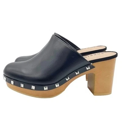 Nuevo con etiquetas Plataforma Tórrida Tachonado Negro Imitación Cuero Madera Tacón Mula Talla 6.5 WW NUEVO - Imagen 1 de 4