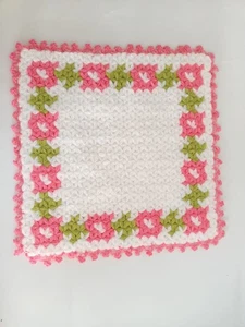 Vintage Handarbeit gehäkelt Deckchen Tischset Tischset afghanischer Stil Blumen quadratisch - Bild 1 von 6