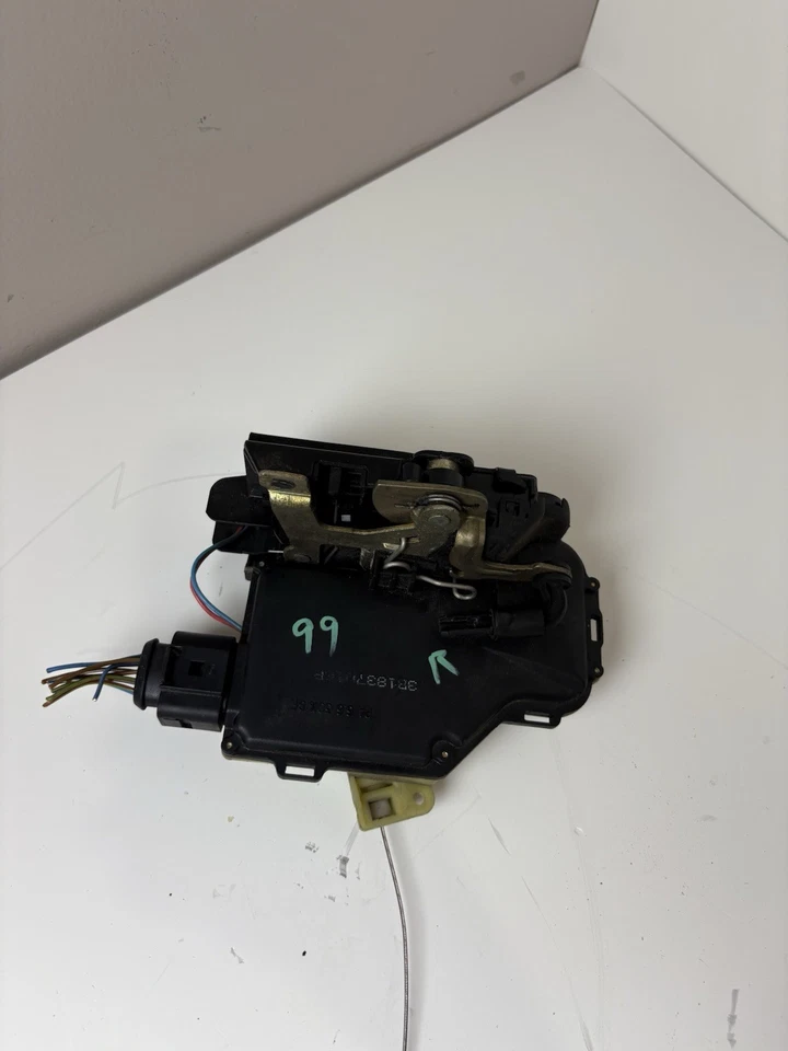 Actuador de pestillo de puerta Porsche Boxster 1999 OEM Foto 1 de 4