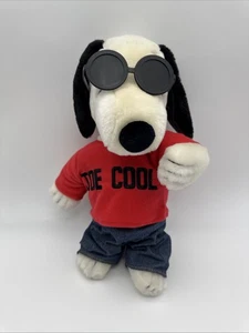 Snoopy & Friends "Joe Cool" Plush w/ Sunglasses 12” United Feature Syndicate Inc - Picture 1 of 11