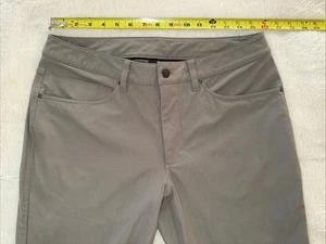 Lululemon ~ Herren ABC Slim-Fit Warpstreme Athleisure Hose grün 32x26 ~ LM5AD7S - Bild 1 von 10