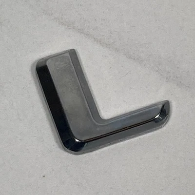 Mercedes-Benz SLK 230 1998-2004 Kompressor emblema letra 'L' maletero trasero cromado Foto 1 de 4