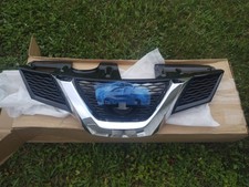 NEW OEM 2014-2016 Nissan Rogue Front Bumper UPPER Grille Chrome 62310-9TA1B