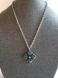 Vintage 1973 Avon Faux Turquoise Silver Tone Pendant Necklace Quadrifoil Sierra - Picture 1 of 10