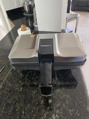 Máquina para hacer pizzleras - Prensa para panadería eléctrica antiadherente hace dos galletas de 5 pulgadas Foto 1 de 2