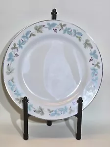 Vintage Fine China of Japan #6701 Dinner Plate - Picture 1 of 3