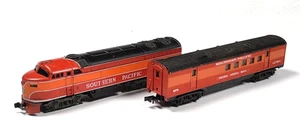 VTG Atlas N Scale Southern Pacific (SP) #6303 Diesel + Rapido Mail Coach Tested - Picture 1 of 9