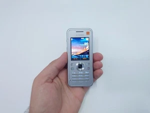 Sagem my519x Silver (Unlocked) Mobile Phone slim basic classic Vodafone 226 Slim - Picture 1 of 12