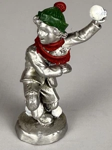 Hudson Zinn Dorfbewohner DANNY Junge in rot Schal werfen Schneeball Artikel #4838 - Bild 1 von 5