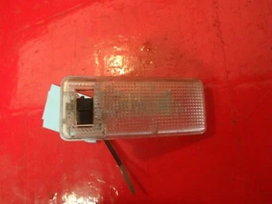 06 07 MAZDA 5 MALETERO CARGO DOME LIGHT OEM - Imagen 1 de 3