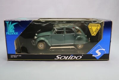 LJ655 SOLIDO PRESTIGE 8028 Voiture 1/18 1:18 Citroen 2CV 1966 vert - Photo 1/4