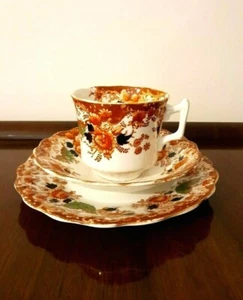 ANTIQUE WELLINGTON CHINA TEA SET TRIO - VINTAGE J.H.C & CO LONGTON ENGLAND - Picture 1 of 11