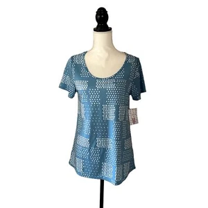 NWT | Lula Roe | Green Scoop Neck T-Shirt | Size: Medium - Picture 1 of 7