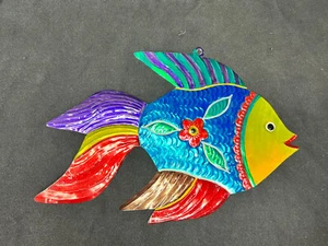 VTG Punched Tin Christmas Colored Fish Hanging Ornament Mexican Folk Art 13” - Bild 1 von 1