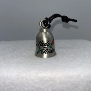 Harley Davidson Freedom Bell Lady Rider Zlystra Ames IA tono argento - Foto 1 di 10
