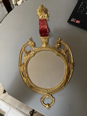 Ancien miroir mural bronze ou laiton doré de style salle de bain vintage velours - Photo 1/2