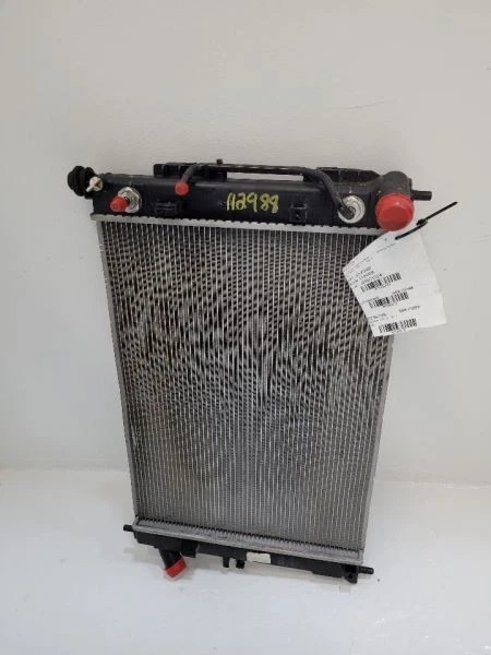 HYUNDAI ELANTRA 2014-2017 Radiator Hatchback Foto 1 de 4