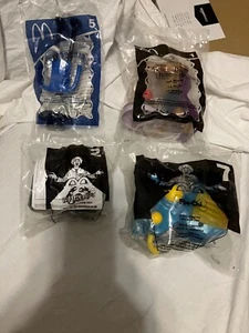 (4) 2002 McDonald's Beauty and the Beast POO-CHI BATTLEBOTS PIN Happy Meal Toys - Picture 1 of 17