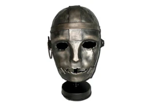Man In The Iron Mask, Resin Mask, Real Prop Replica, Signed, Numbered Edition - Picture 1 of 12