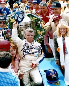 GORDON JOHNCOCK Signed 8x10 INDY 500 INDYCAR RACE DRIVER Photo w/ Hologram COA - Picture 1 of 2