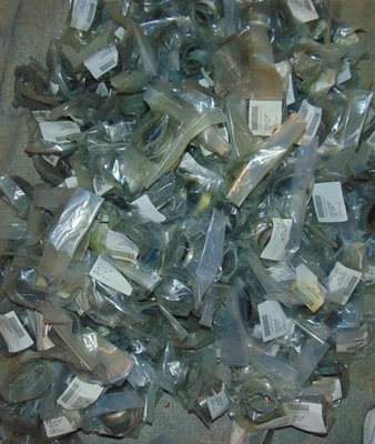 240 PIECES NOS NEW CABLE CLAMP 5935-01-144-6625 P/N MS3057-28C AMPHENOL USA MADE - Image 1 of 4