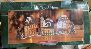 Trim-A-Home Holiday Memories 10-Piece Set Lighted Christmas Village #CH9 - Picture 1 of 10