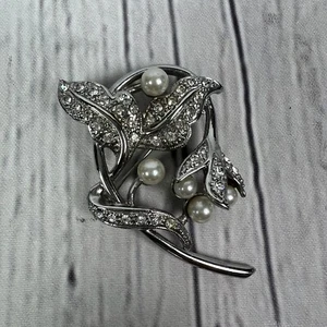Vintage Silver Tone Clear Rhinestone and Faux Pearl Flower Brooch - Picture 1 of 4