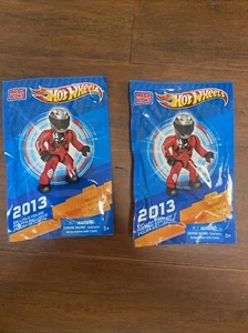 NYCC 2013 Megabloks Exclusive Figurine Hot Wheels Mini Figure - Set of 2 - New - Picture 1 of 6