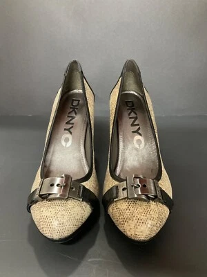 DKNY женщин Lorna напечатано ящерица платформе насос размер 10, 3,5» каблук - Изображение 1 из 4