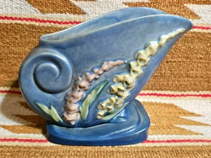 BEAUTFUL Roseville Pottery Foxglove Cornucopia Vase # 166-6 Sweet Blue Pink MINT - Picture 1 of 8