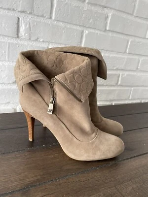 Botas Coach Bethie Beige Tostado Gamuza Convertibles Tacón Plegable Talla 9.5 M Nuevas Foto 1 de 4