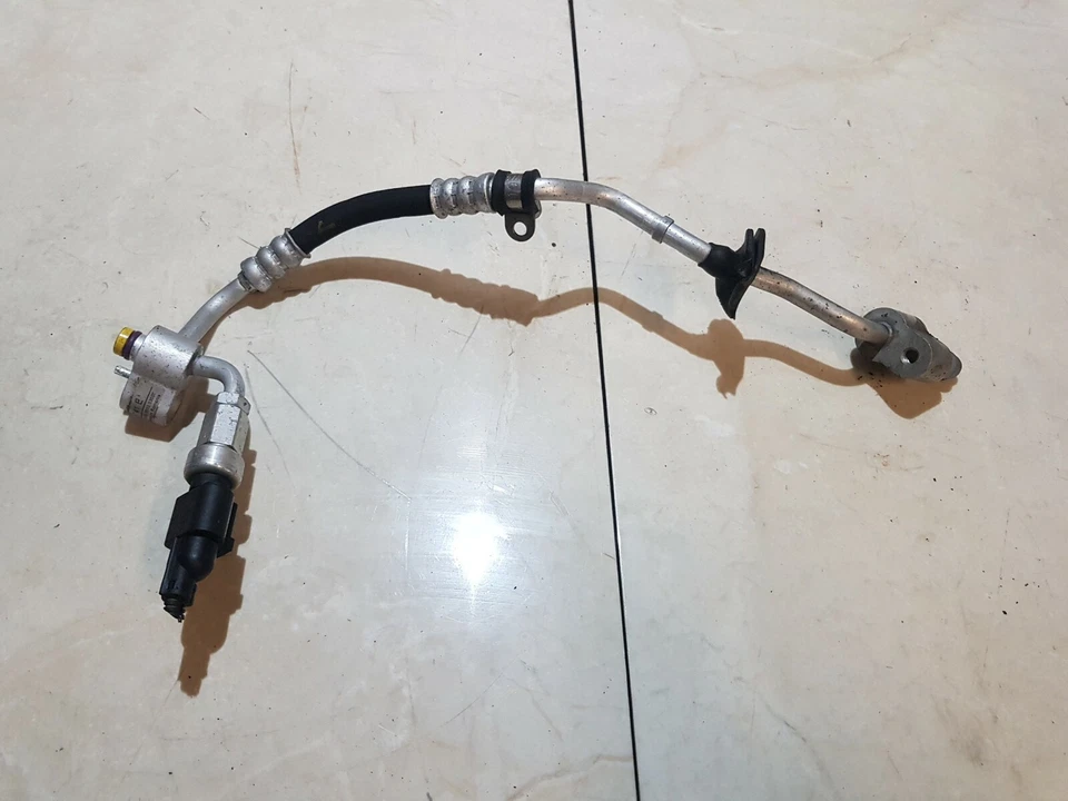 TUBO AIRE ACONDICIONADO VOLKSWAGEN TOUAREG 3.0 TDi 7L6820714B 2007-2010 Foto 1 de 2