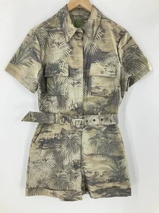 Guess Playsuit Strampler Damen Größe UK 8 bedruckt Safari Blatt Gürtel Taschen sehr guter ZustandD5 - Bild 1 von 14