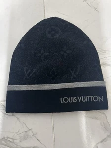 Louis Vuitton (LV) Monogram Beanie Brand New With Tags LV -RRP 275 - Picture 1 of 4